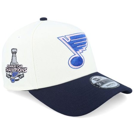 New Era - NHL Vit adjustable Keps - Hatstore Exclusive x St. Louis Blues 9FORTY Chrome/Navy A-Frame Adjustable @ Hatstore