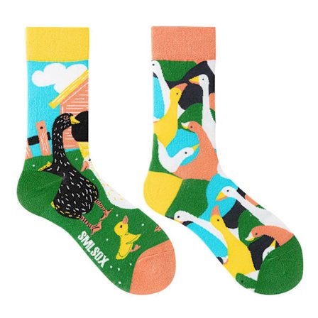 5 par Många stilar av AB-strumpor asymmetriska kreativa trendiga strumpor roliga par mandarinanka färgade mellanhöga strumpor