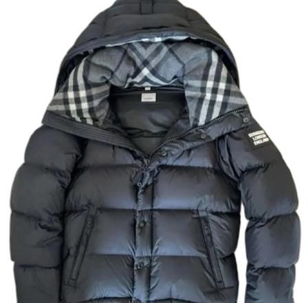 Svart dunjacka från Burberry XL