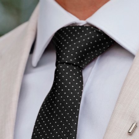 Černá puntíkovaná hedvábná 6cm kravata pro muže - Vzorované Kravaty