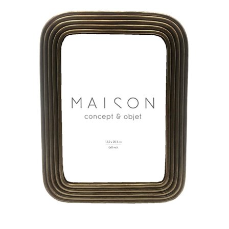 Kultainen polyresiinivalokuvakehys 20x24cm – Lasi