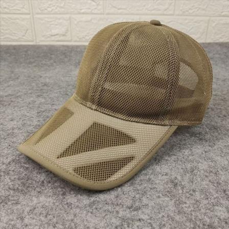 Baseballkasket 2022 Forår Sommer Åndbar solbeskyttende mode Casual hat Khaki 55-60cm