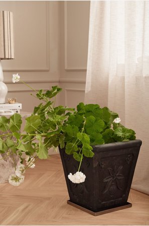 Staycation - Krukke Likable højde 37 cm - Sort - Urtepotteskjulere & vaser - Fra Homeroom