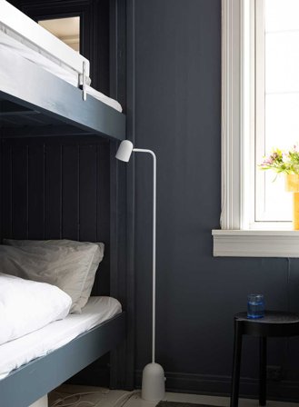 Buddy gulvlampe H130 - hvit