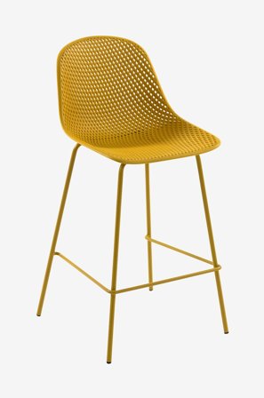 Kave Home - Barstol Quinby, sittehøyde 65 cm, 4-pk - Gul - Barstoler & -krakker - Fra Homeroom