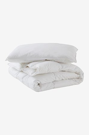 Jotex - Mini Bäddpaket Spjälsäng 2 Delar - Sval Vit DAWN - Köp Täcken & kuddar hos Jotex