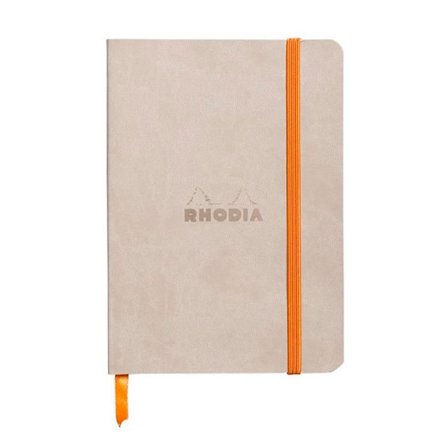 RHODIARAMA Mjuk pärm BEIGE 10,5x14,8cm linjerad 144s papper 90g elastisk stängning