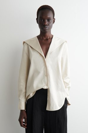 COS Frauen Hemd Aus Baumwolle Mit Matrosenkragen in Beige