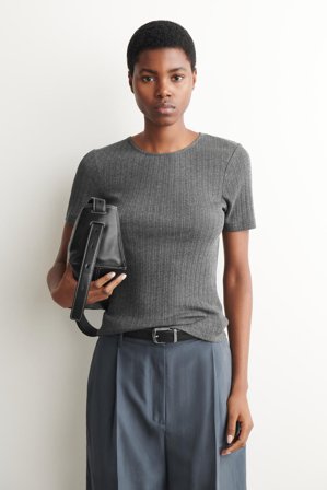 COS Femme T-Shirt En Maille Pointelle in Gris