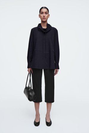 COS Bluzka Ze Stójką Regulowaną Troczkami in Niebieski