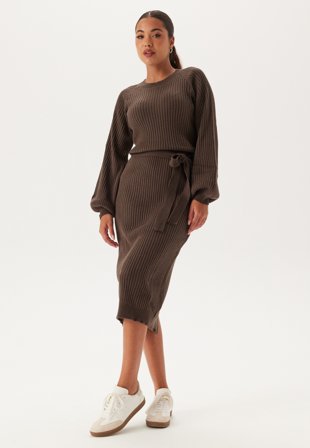 BUBBLEROOM Round Neck Rib Knitted Midi Dress Klær