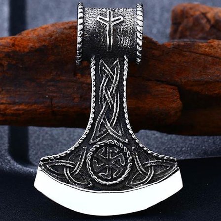 Hängsmycke - Nordisk mytologi - Yxhuvud med solhjul