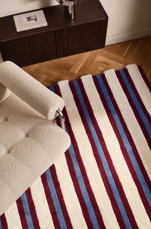 Jotex - Ullteppe Ull/Ull Naturhvit/vinrød/blå HILLE - Kjøp Ulltepper hos Jotex