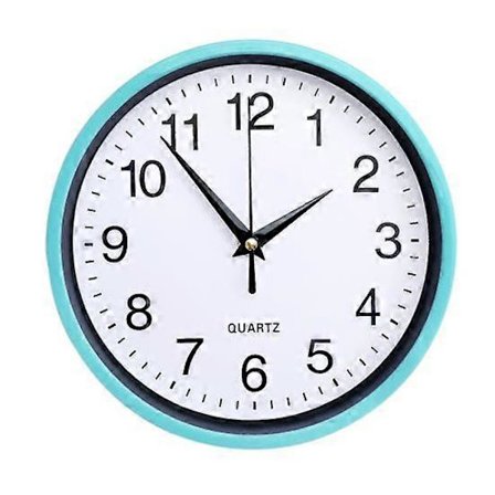 Hiljainen seinäkello, jossa ei ole tikitystä, suuret numerot, pyöreä kello