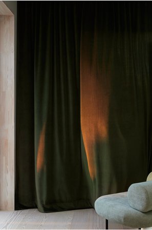 Jotex - Målbestilt Fløyelsgardin Kaki - DEMI - Kjøp Gardiner hos Jotex