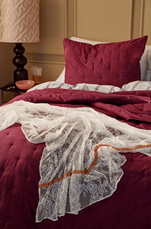 Staycation - Sjalpläd Able i spets - Vit - Barnfiltar - 140X260 - Från Homeroom