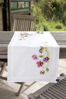 Läufer Blaumeisen und Stiefmütterchen