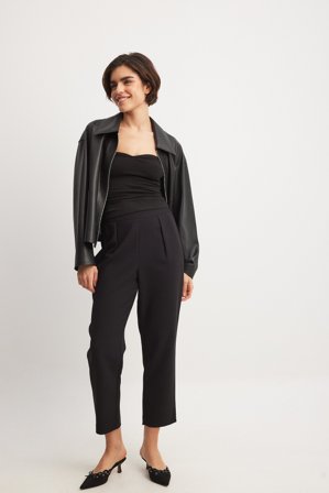 NA-KD Schmal zulaufende Hose mit hoher Taille - Business Hosen - Schwarz - EU 38