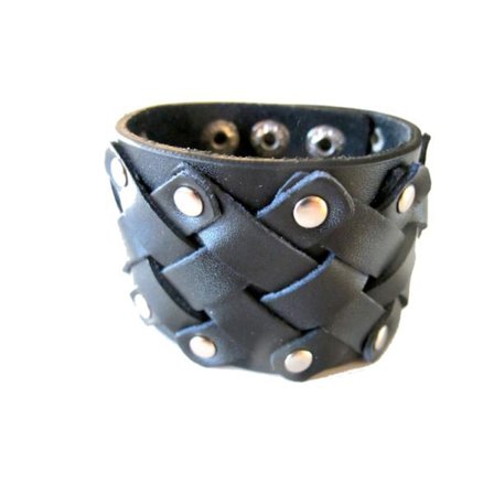 Skinnarmbånd med runde nagler