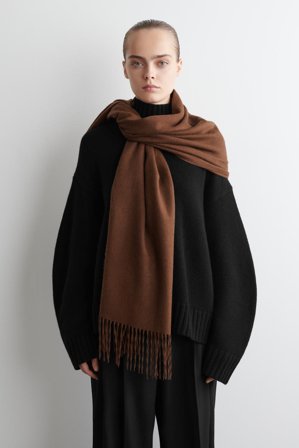 COS Women's Sciarpa In Lana Con Frange in Marrone