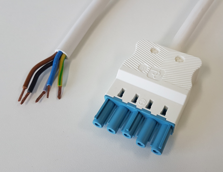 Gycom 128934 Tilkoblingskabel hunn-fri, 1,5 mm², 3 meter, IP20 5-polet, 1,87 kWh, Stikkontakter & kabler