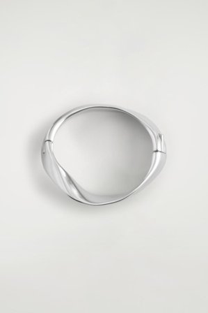 COS Women's Pulsera Retorcida in Plateado