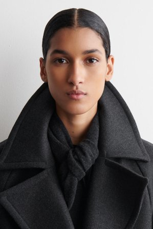 COS Men's Cashmere Triangle Scarf in Grey