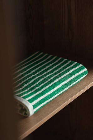 Jotex - Badehåndkle 70x140 Cm Grønn/naturhvit - DIXIE - Kjøp Badelaken hos Jotex