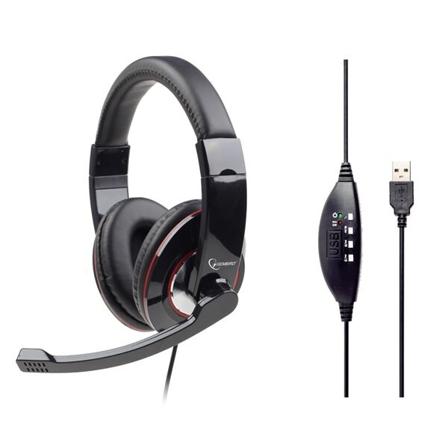 USB-pelikuulokkeet
