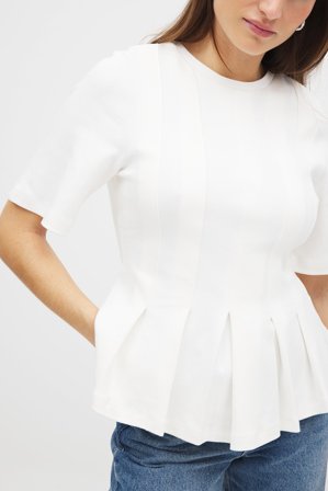 NA-KD T-shirt med plissering - T-shirts - Naturvit - XS