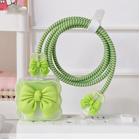 Kabelskydd för iPhone 20W Laddare, Söt 3D Fjäril Laddare C