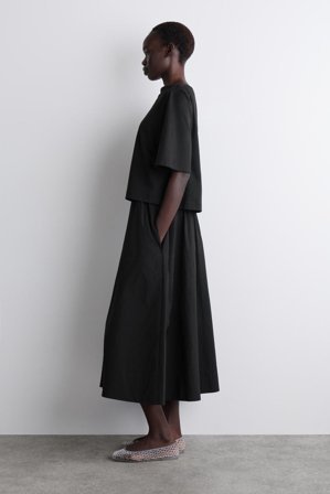 COS Women's Vestido Midi Combinado Con Cuello Barco in Negro