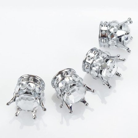 Puhtaasti käsintehty Bling Bling -timanttikivien rengasventtiilin varren korkit 4 Pac