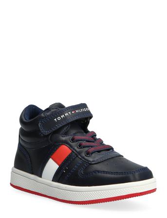 T1B4-32049-0900800- Black Tommy Hilfiger