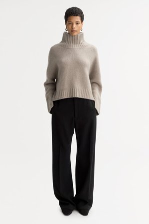 Soft Goat - Girlfriend turtleneck - Kashmirtröja dam - S - Greige