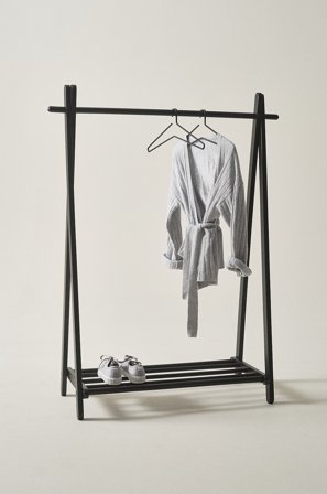 Jotex - Klesstativ - 1 Skohylle Svart - COLE - Kjøp Skohylle hos Jotex