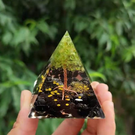 Krystal Energi Pyramide til Meditation og Chakra Healing Gems DXGHC