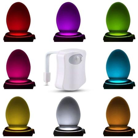 Hauskan LED-liiketunnistimen yövalo vessanpönttöön.