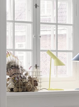 AJ mini bordlampe - soft lemon