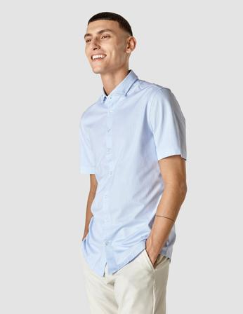 SHAPING NEW TOMORROW Classic Short-Sleeved Shirt Man's - Light Blue Stripes - Medium