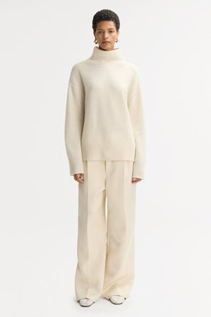 Soft Goat - Boyfriend Turtleneck - Women cashmere sweater - M - Feather White