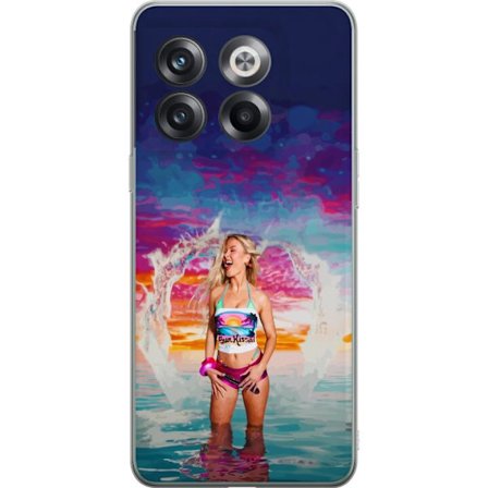 Yhteensopiva Puhelinkuori OnePlus 10T Vaalea nainen kirjavia rantavaatteita pelaa meressä auringonlaskun aikaan