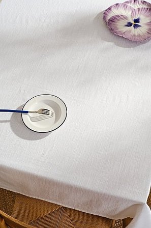 Jotex - Bordsduk Vit CASPER - Köp Dukar hos Jotex