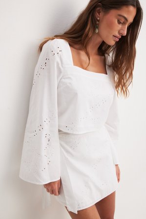 NA-KD Embroidery Detail Square Neck Blouse - Sommertøj - Hvid - EU 42