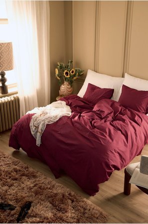 Staycation - Påslakanset Magnificent i bomullspoplin 2 eller 3 delar - Röd - Påslakanset - 150X210 - Från Homeroom