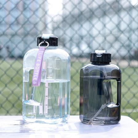 1 Gallon Vattenflaska med Tidsmarkör - Stor Vattenflaska