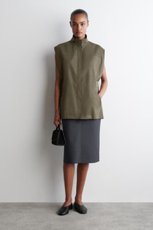 COS Women's Gilet Utility Con Collo A Lupetto in Verde