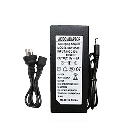 Skiftende strømforsyningsadapter til DC 5V lystransformer AC 100-240V 5,5x2,1-2,5mm hanstik til LED Strip CCTV-router