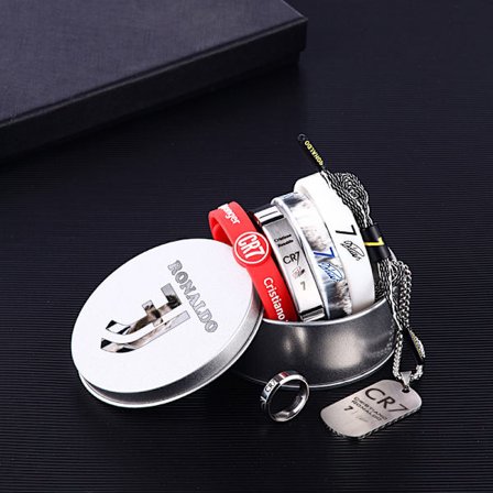 Xbi- Silikonarmbånd titan stål halskjede ring gaveeske for fotballfans Cristiano Ronaldo/fempack halskjede ring