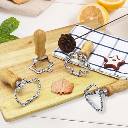 Julformar för kakor, bakform 5 delar: Tomteluva, julstrumpa, snögubbe, pepparkaksgubbe, älg